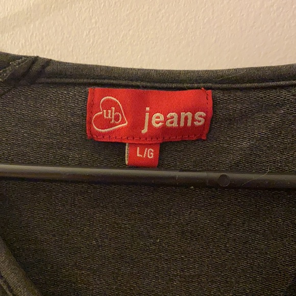 Ladies top - Picture 2 of 4